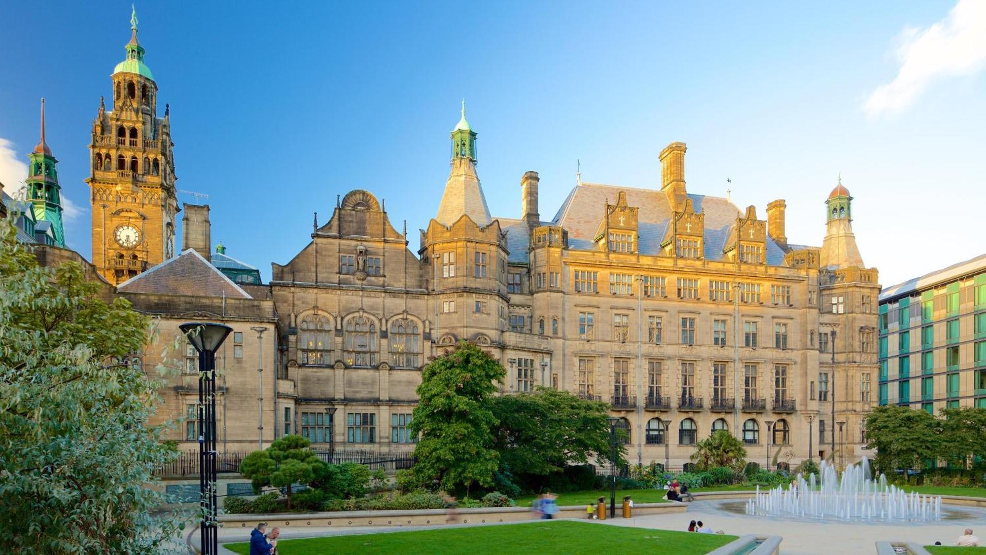 Sheffield City Centre , Free Wifi & Parking - Private Room - Shared House エクステリア 写真